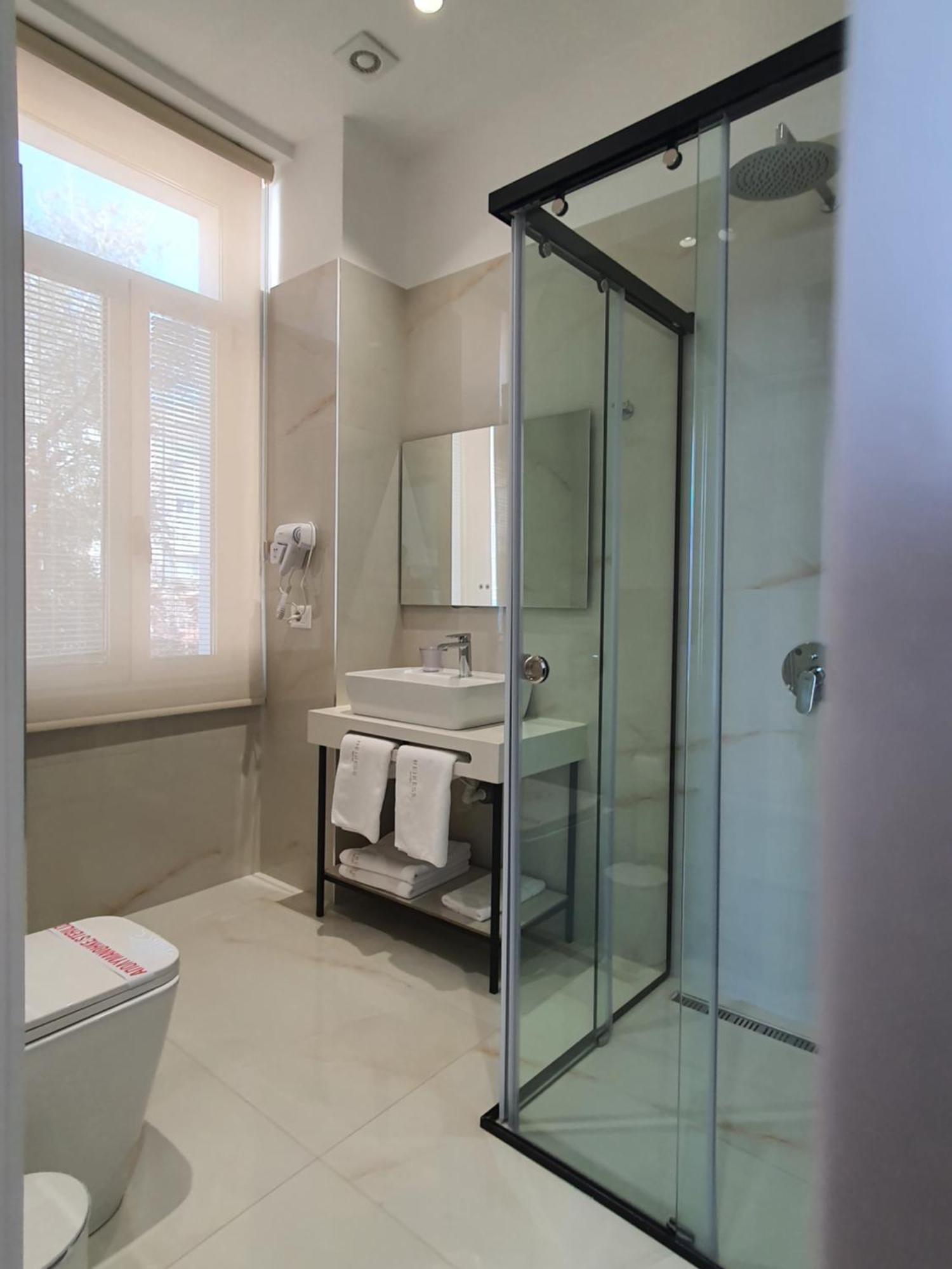 Heiress Hotel Sarande Exterior photo
