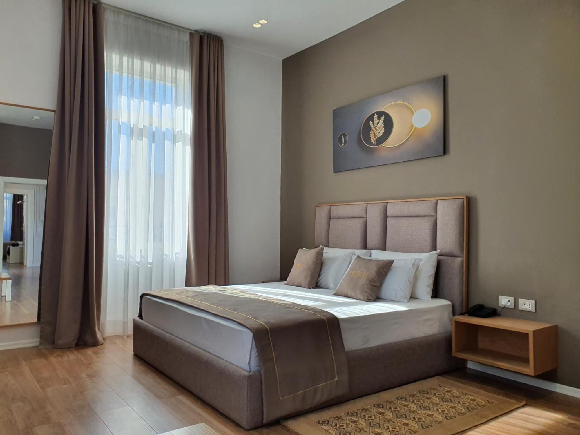 Heiress Hotel Sarande Exterior photo